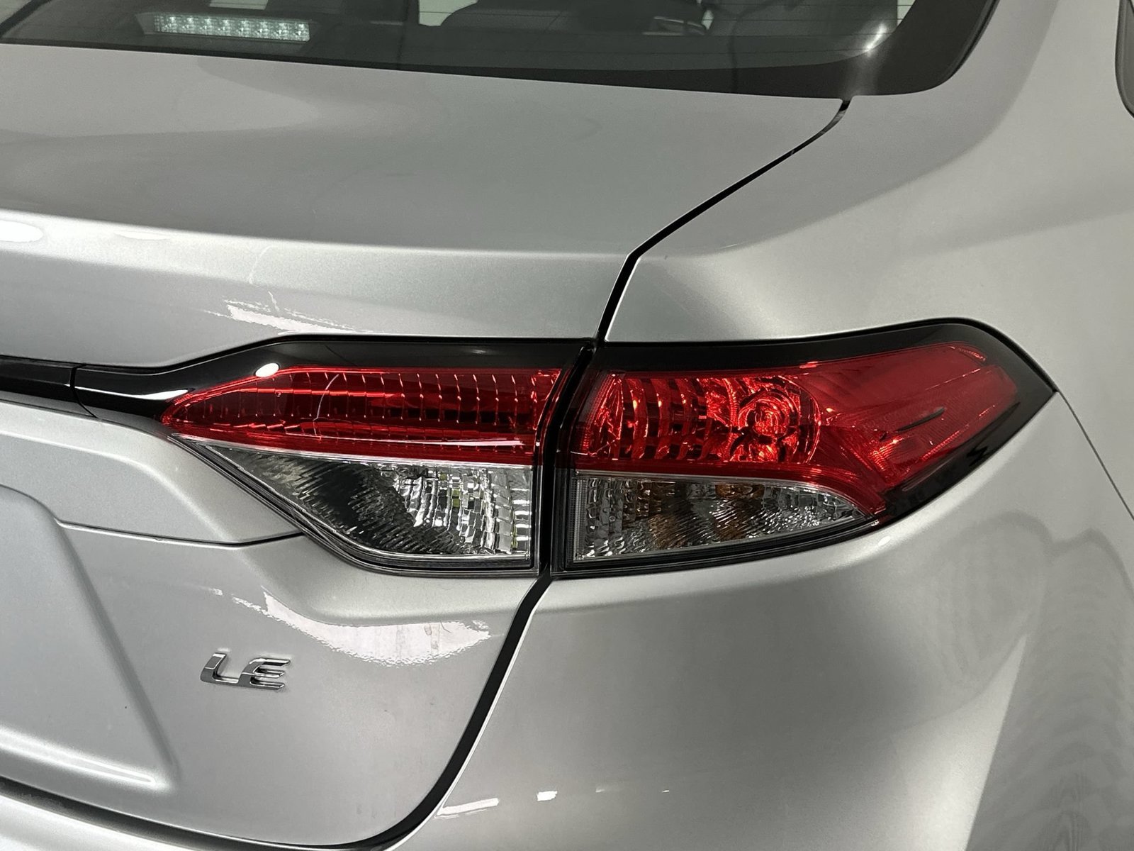 Used 2025 Silver Toyota LE image 24