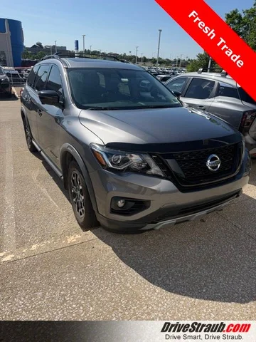 2019 Nissan Pathfinder SL