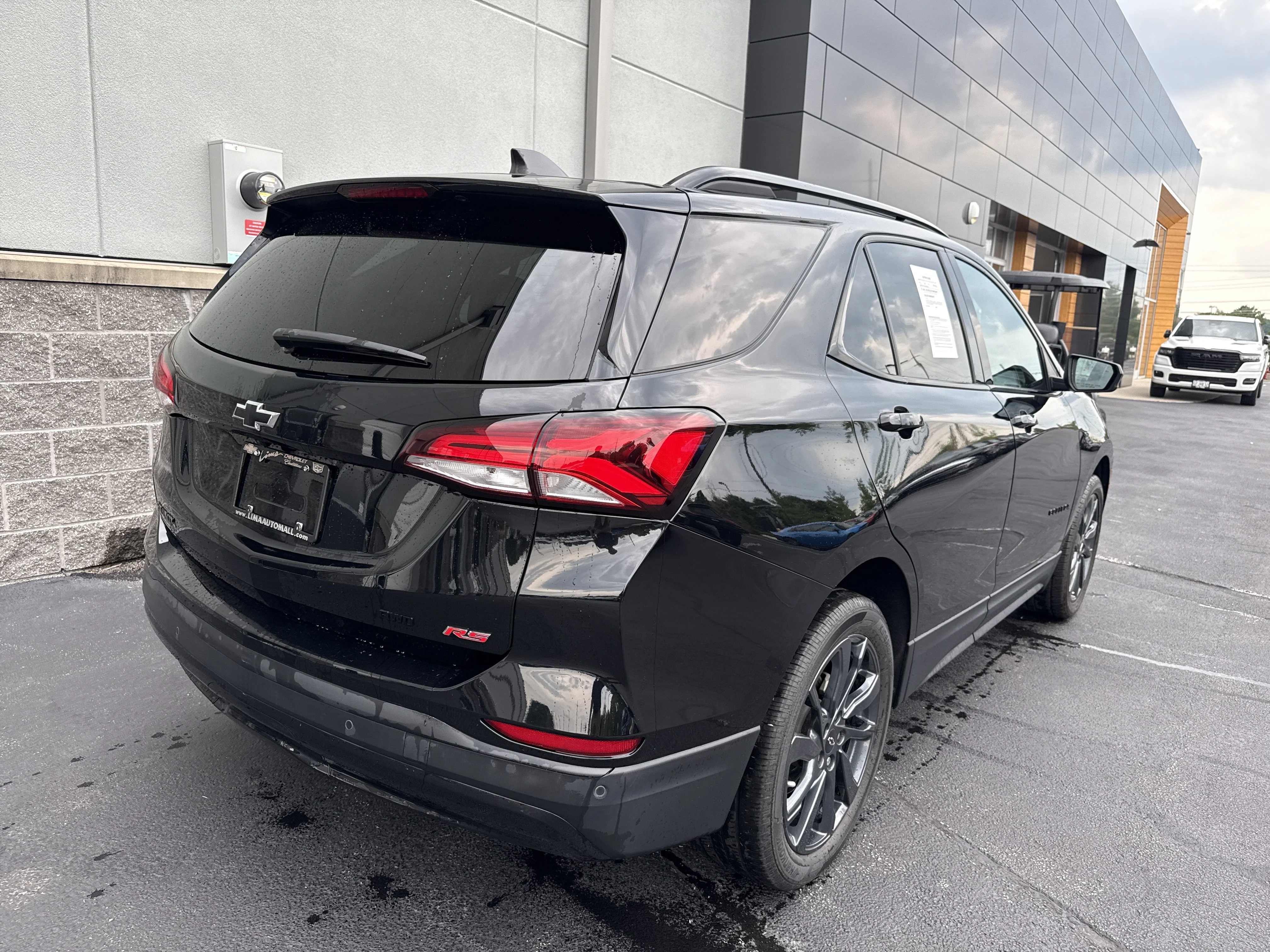 Used 2022 Mosaic Black Metallic Chevrolet RS image 4