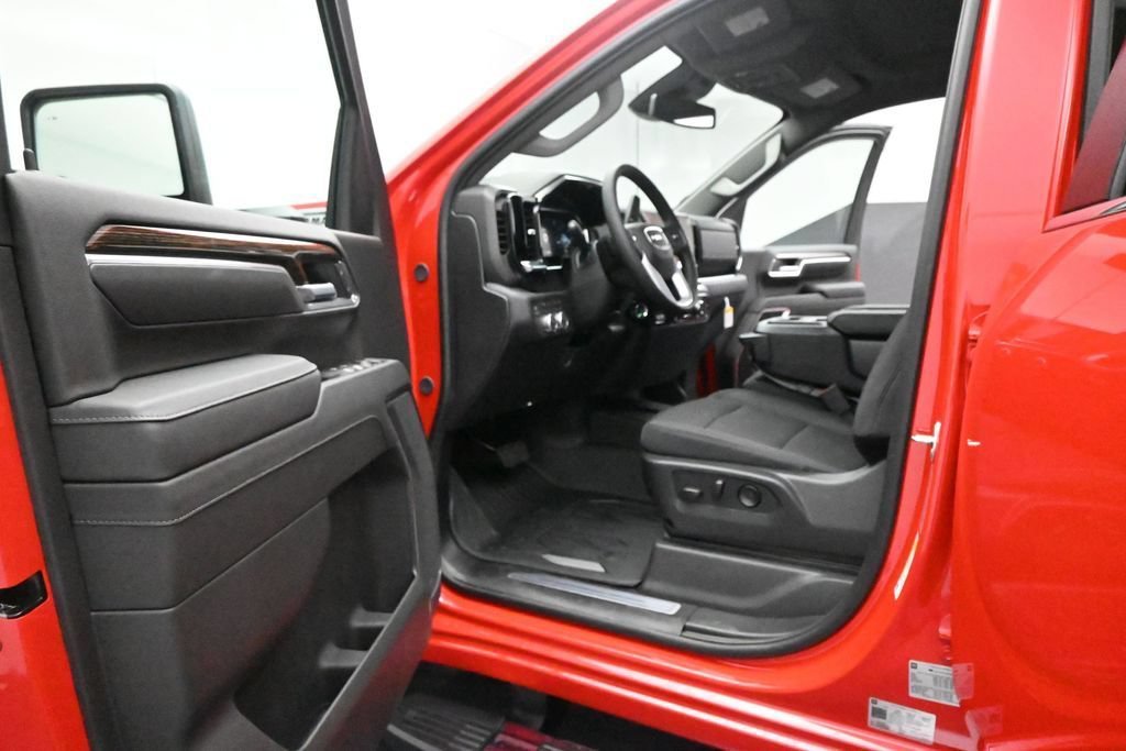 2026 GMC Sierra 3500HD SLE - Photo 11