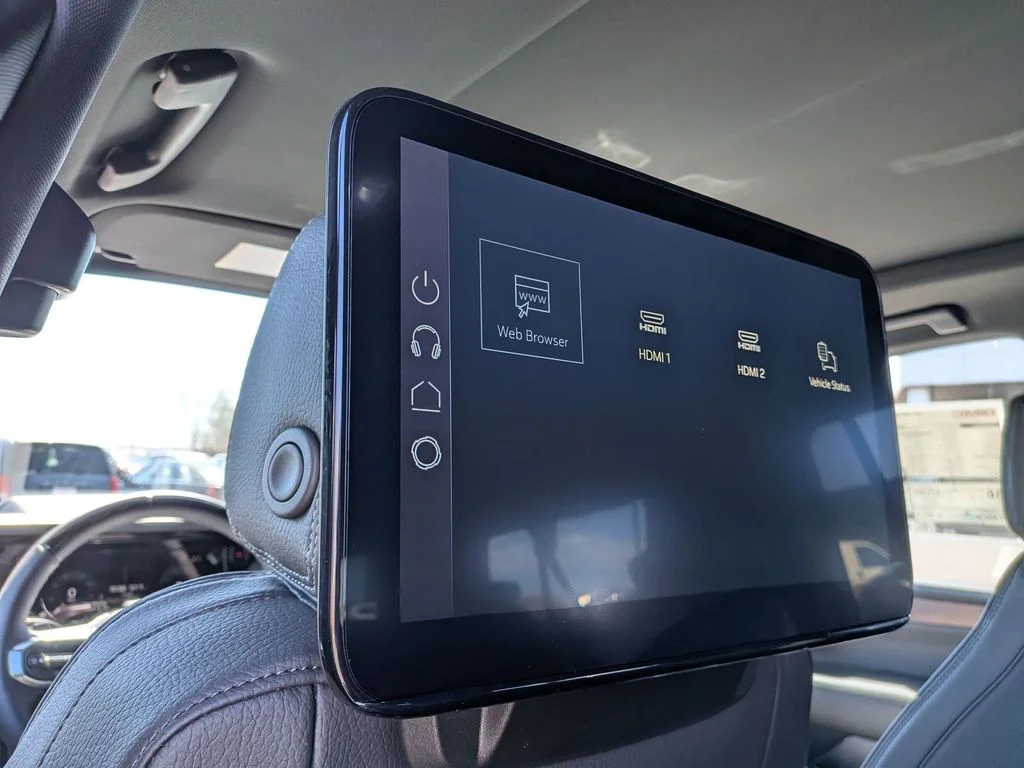 2026 GMC Yukon XL Denali - Photo 20