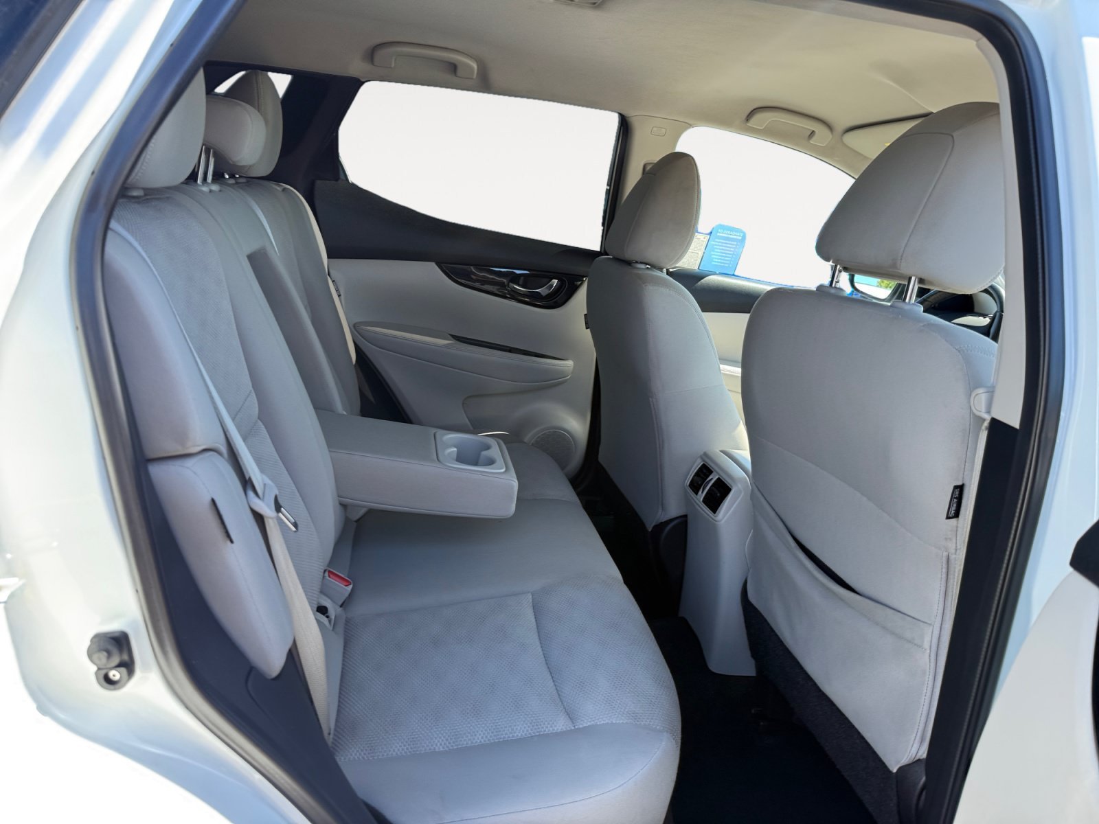Used 2021 Pearl White Tricoat NISSAN SV image 18