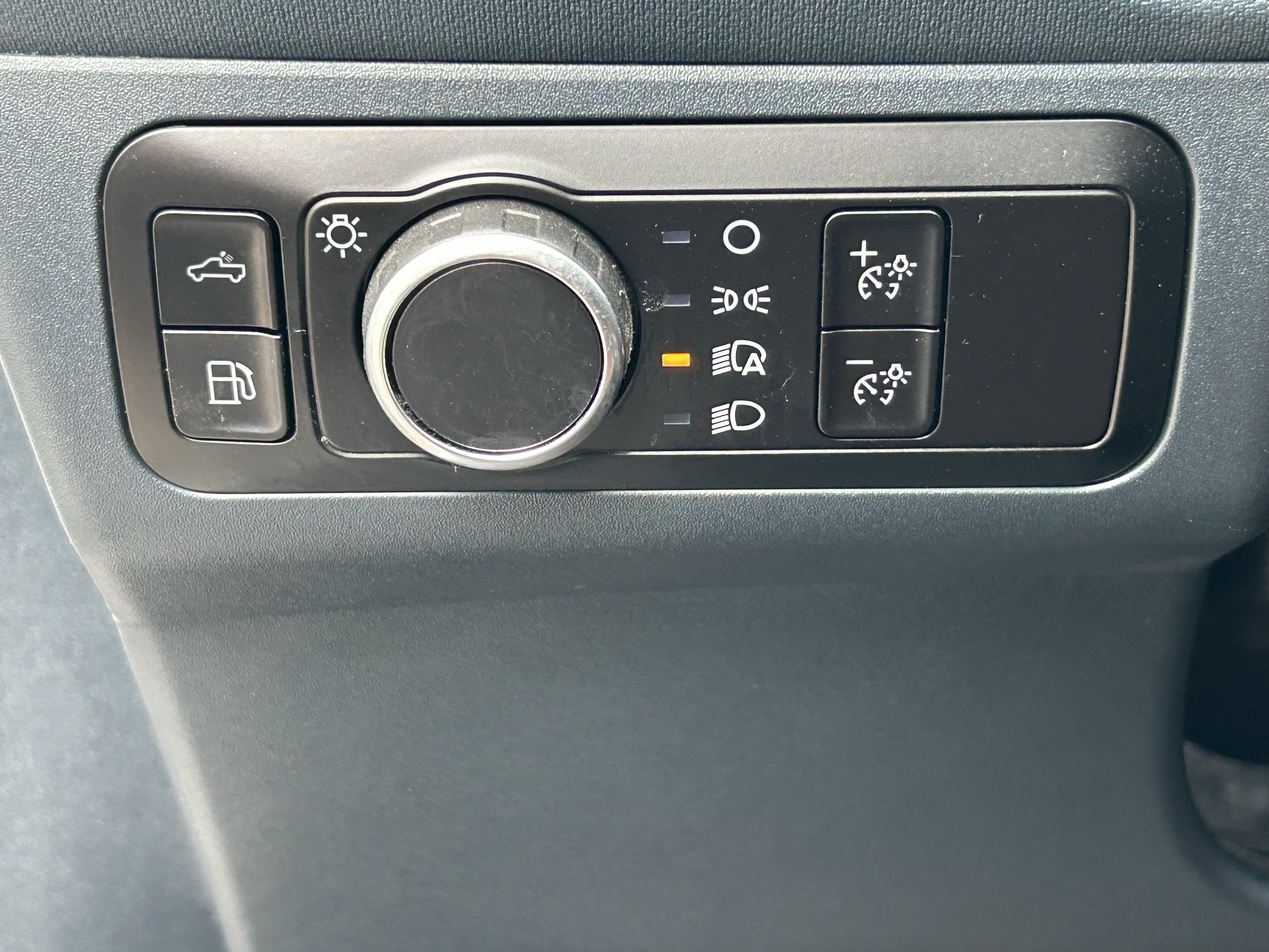 Used 2024 Oxford White Ford LARIAT image 20