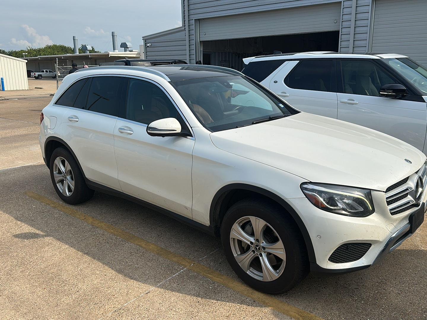 Used 2018 designo Diamond White Metallic Mercedes-Benz GLC 300 image 2