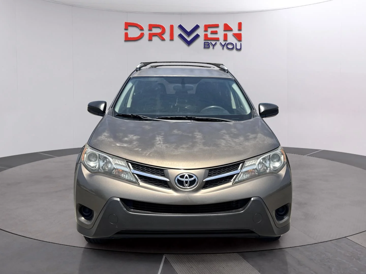 Used 2014 Pyrite Mica Toyota LE image 9