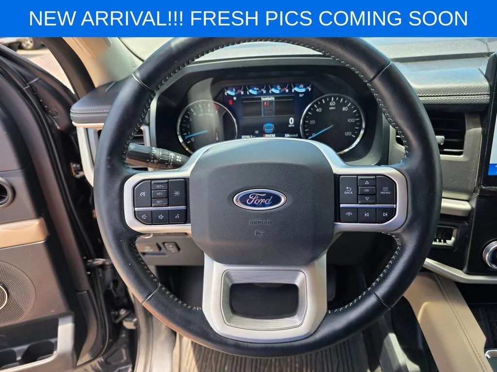 Used 2023 Gray Ford XLT image 12