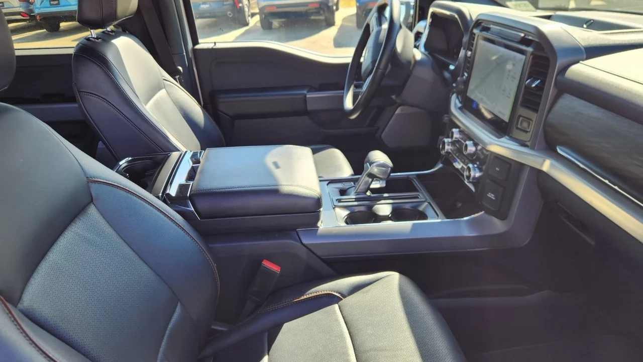 Used 2025 White Ford LARIAT image 8