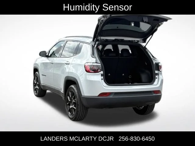 Used 2026 Silver Jeep Latitude image 15