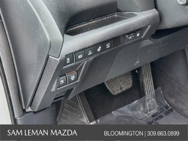 Used 2025 Beige Toyota Platinum image 15