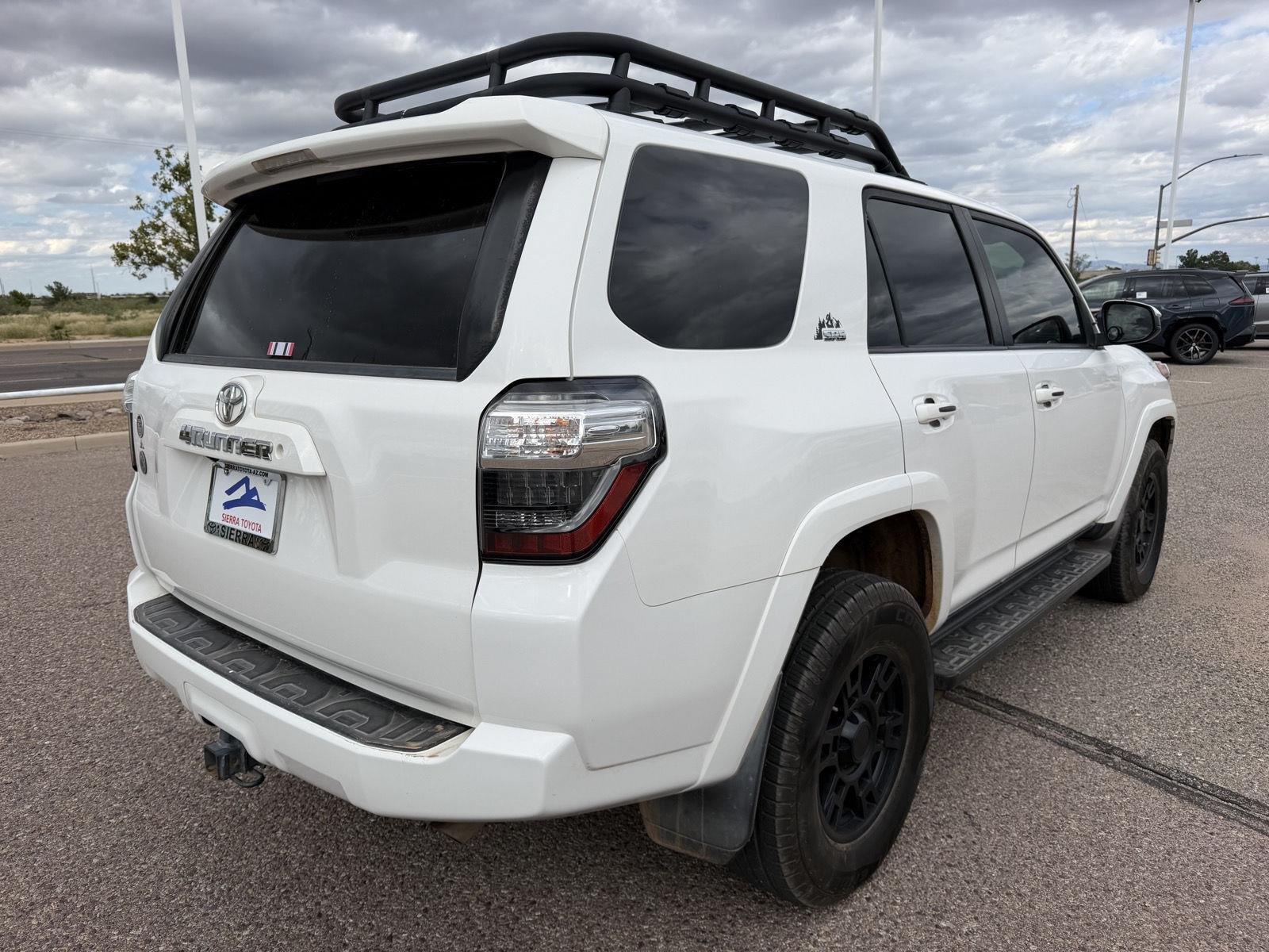Used 2017 Super White Toyota SR5 image 5