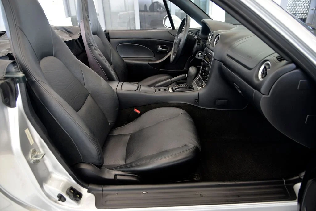 Used 2003 Silver Mazda Base image 27