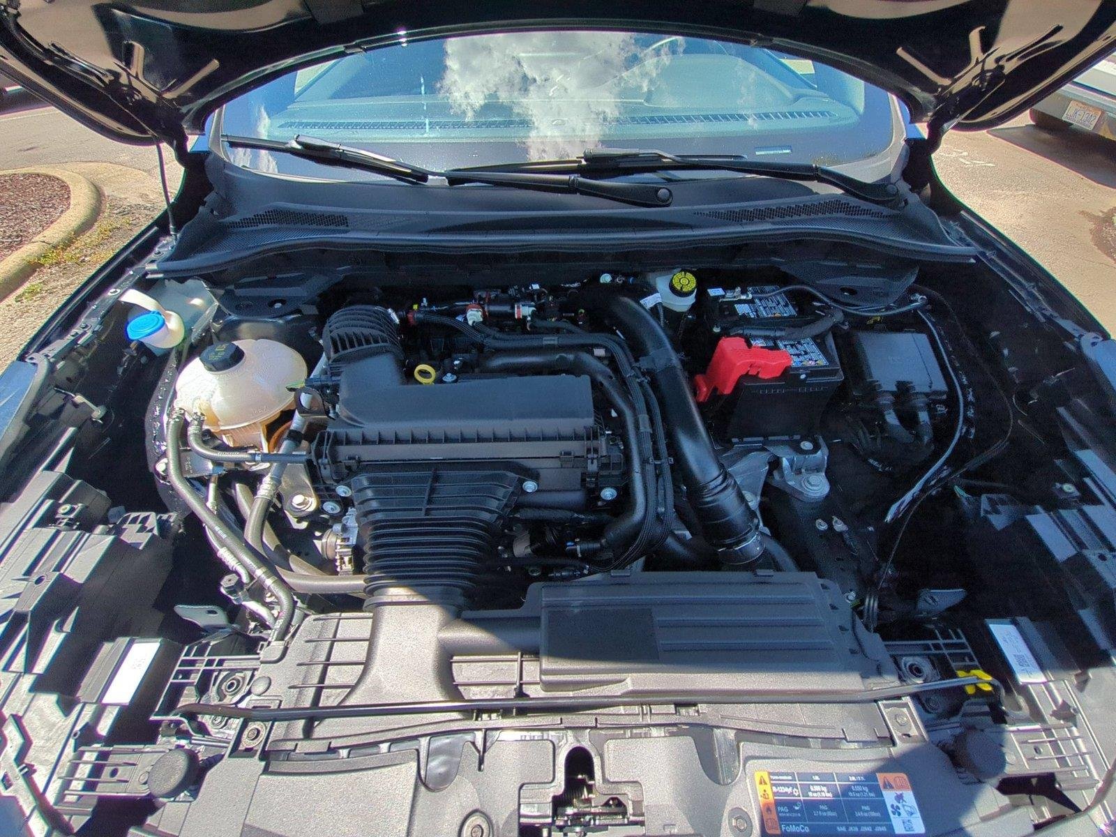 Used 2025 Agate Black Ford ST-Line Select image 38