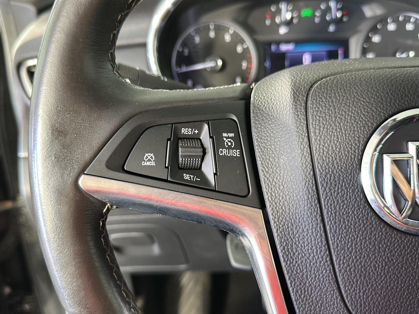Used 2019 Ebony Twilight Metallic Buick Preferred image 11