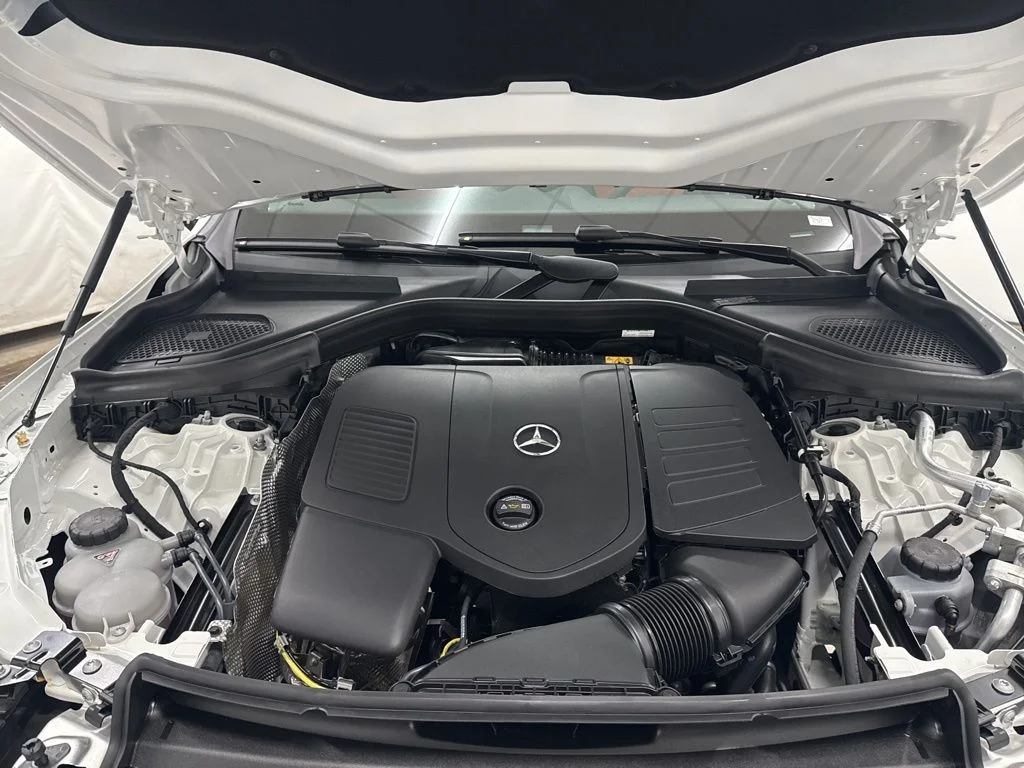 Used 2026 White Mercedes-Benz GLC 300 image 31