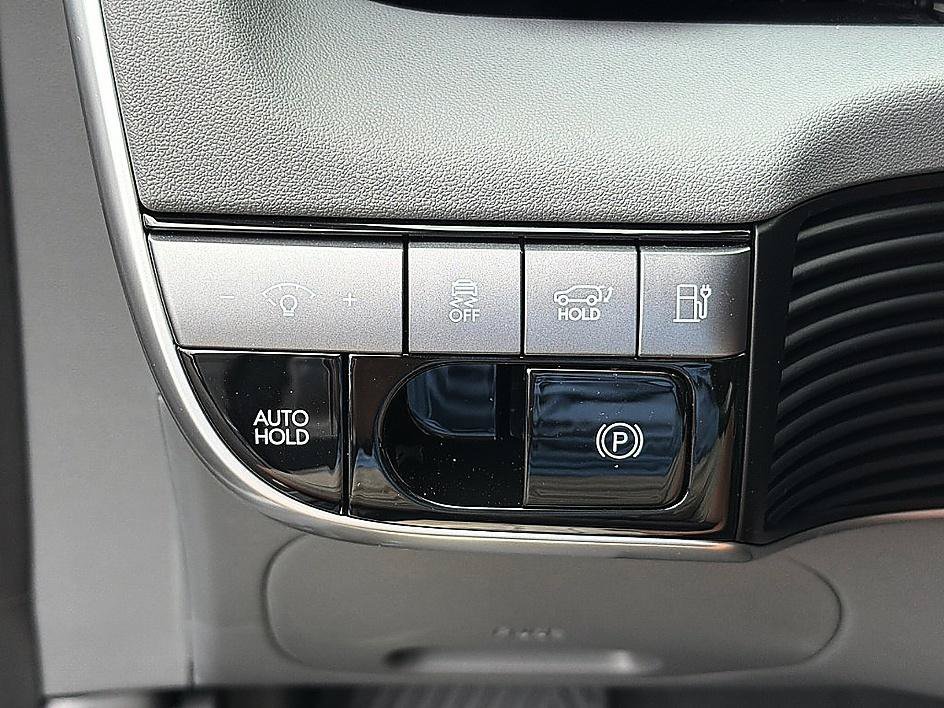 New 2026 Cyber Gray Hyundai SEL image 15