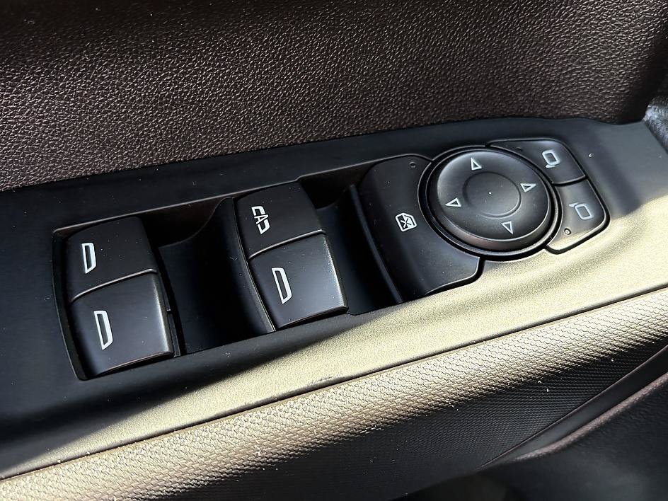 Used 2024 Summit White Chevrolet Custom image 11