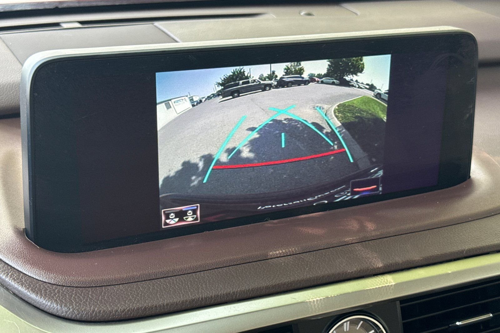 Used 2020 Red Lexus 450h image 20