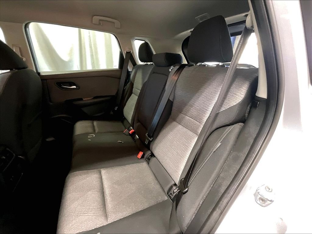 Used 2023 Silver Nissan SV image 15