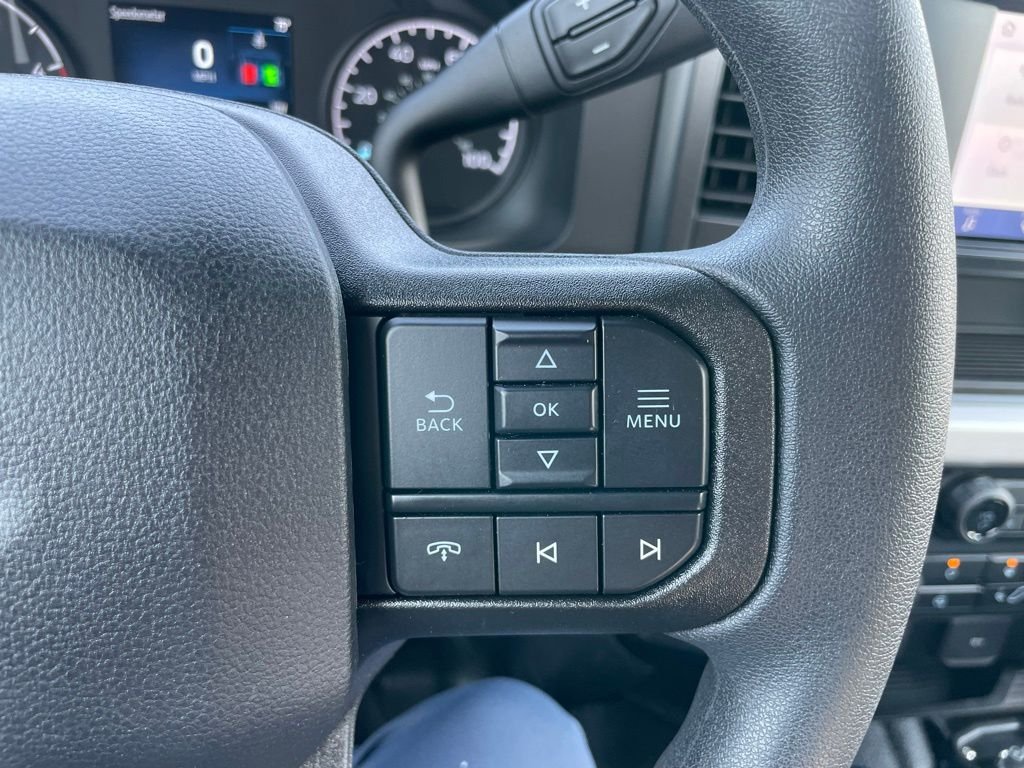 2025 Ford F-550 Super Duty Chassis Cab XL - Photo 24