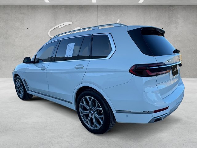 Used 2023 White BMW xDrive40i image 14