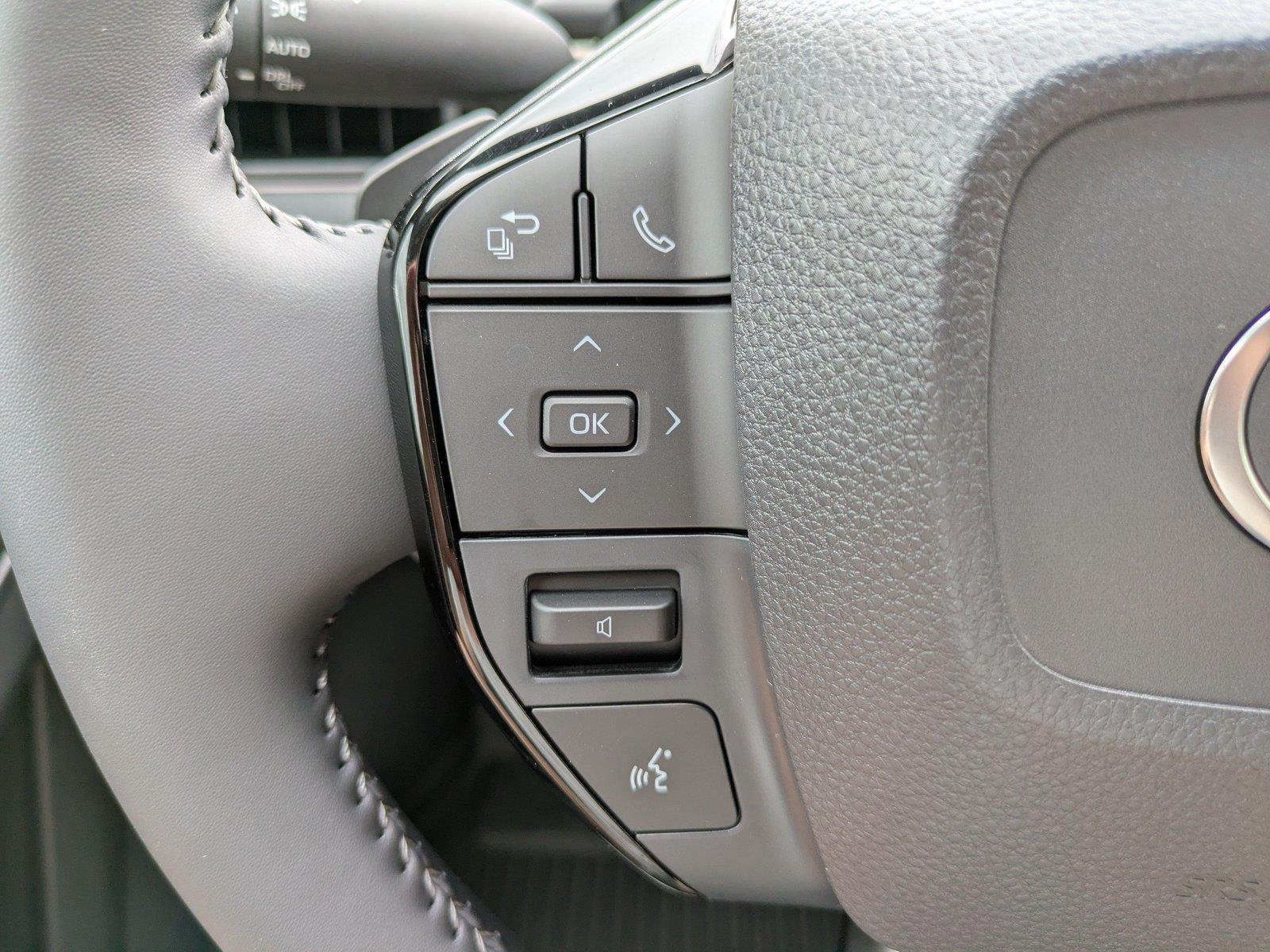 New 2026 Wind Chill Pearl Toyota XLE image 24