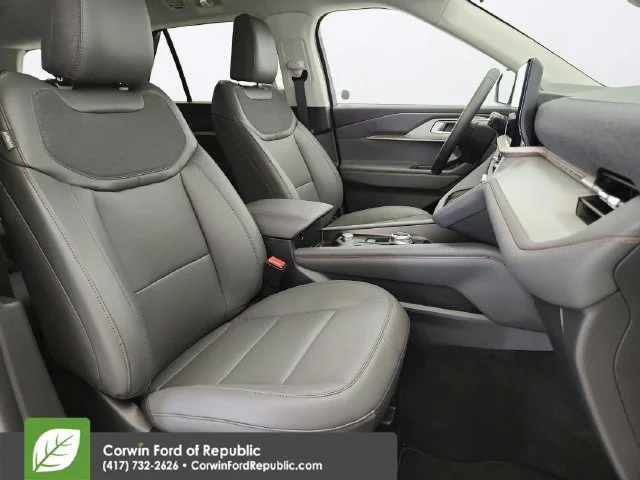 New 2026 Carbonized Gray Metallic Ford Active image 32