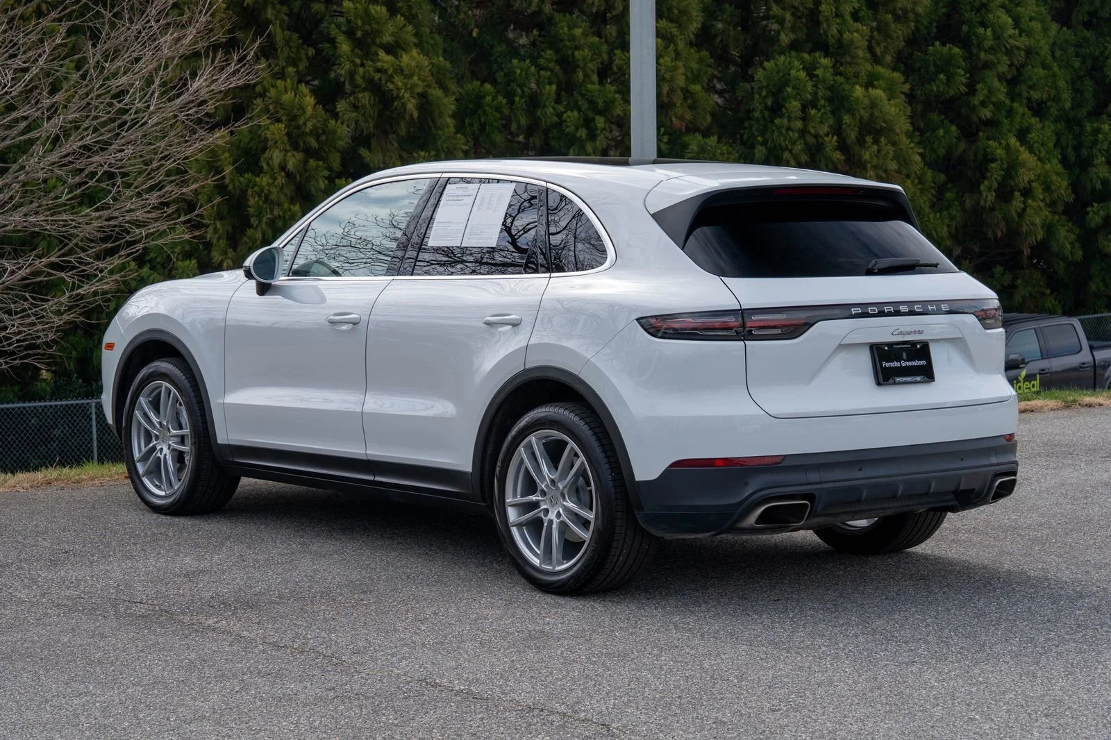 Used 2023 White Porsche Base image 3