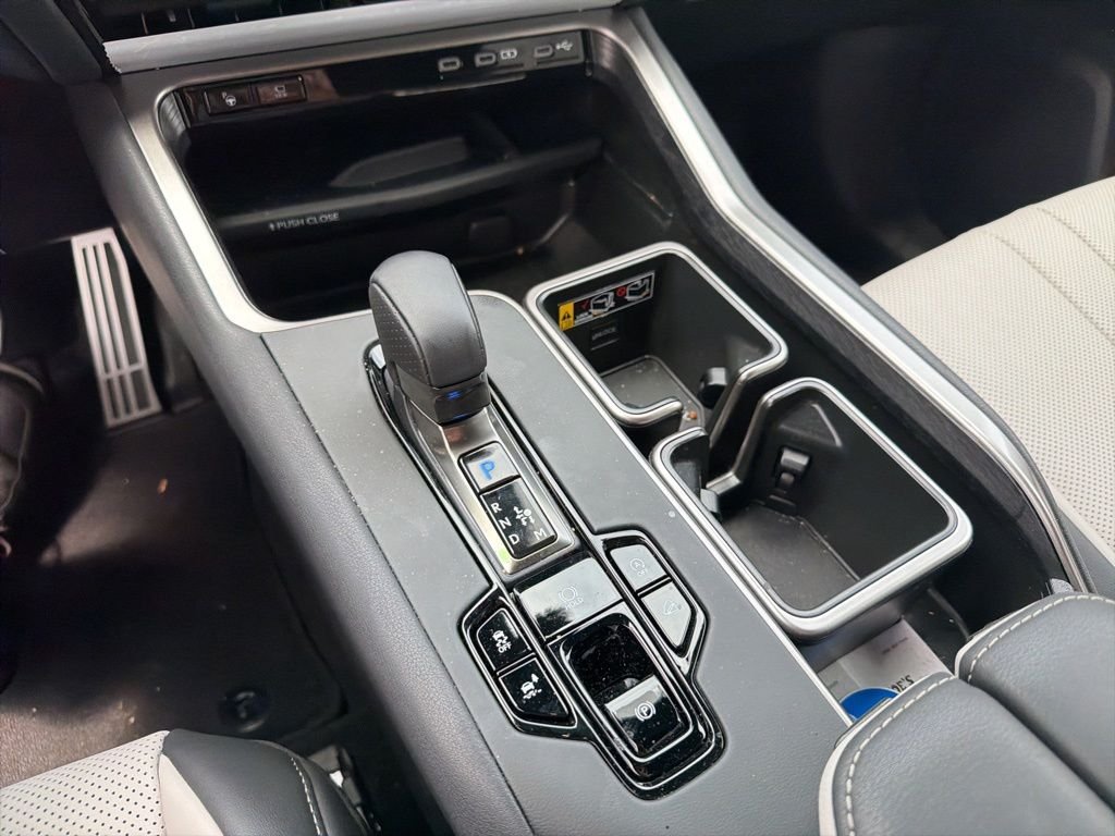 Certified Used 2025 Incognito Lexus 350 F SPORT Handling image 9