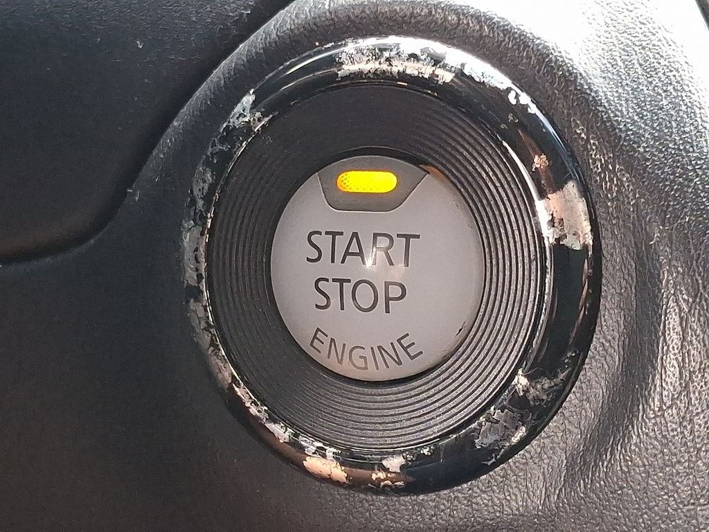 Used 2014 Gray INFINITI Base image 26