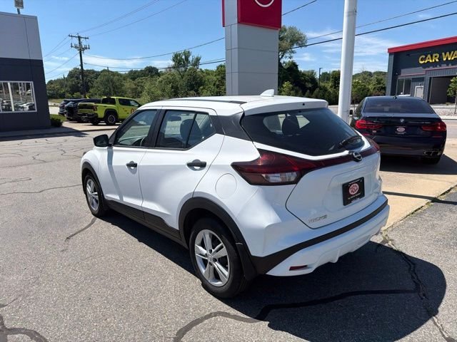 Used 2023 White Nissan S image 7