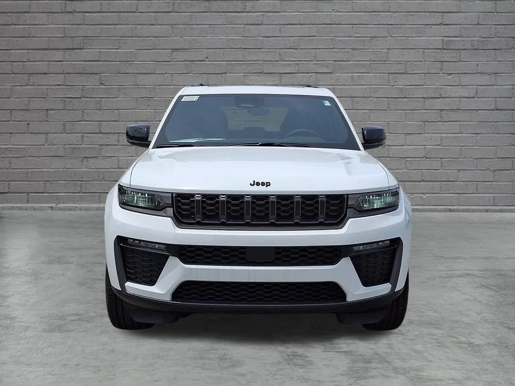 New 2026 Bright White Clearcoat Jeep Limited image 2
