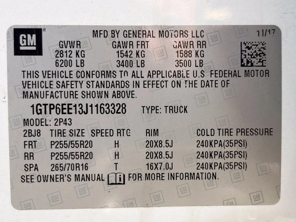 Certified Used 2018 White GMC Denali image 18