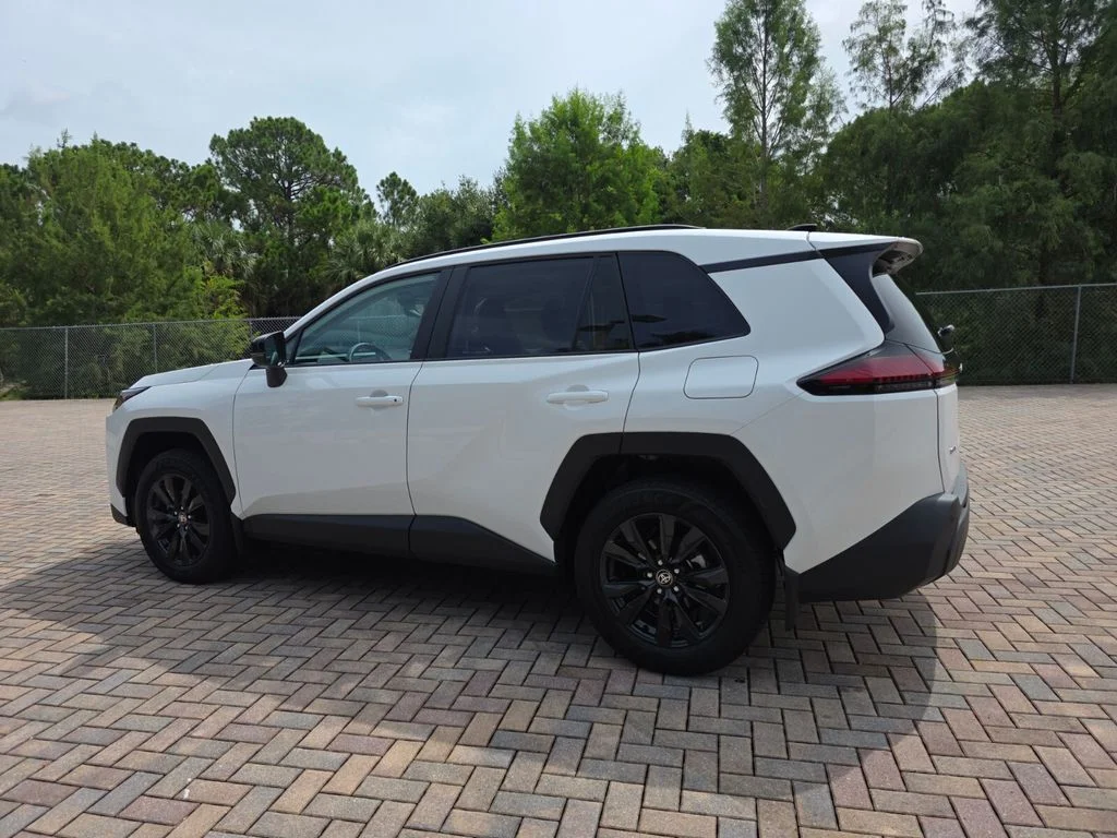 Used 2026 White Toyota XLE Premium image 9