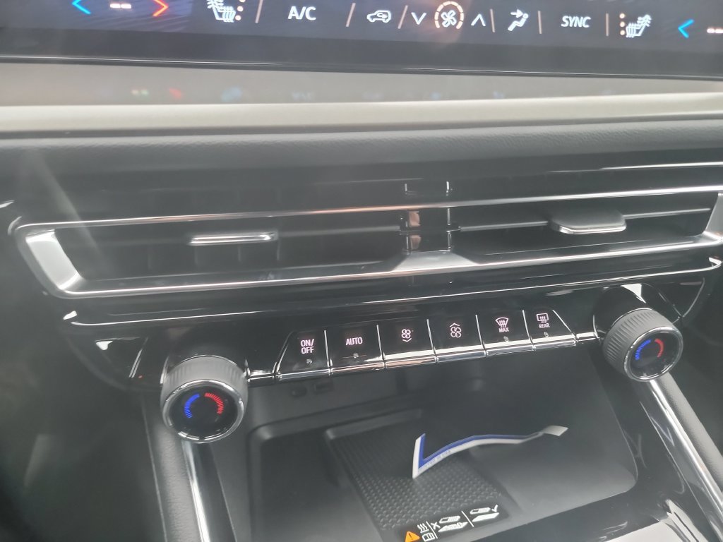 2027 Chevrolet Traverse LT - Photo 17