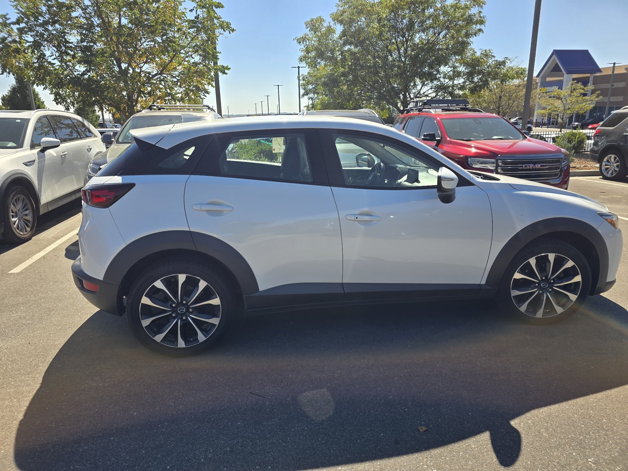 Used 2019 Snowflake White Pearl Mazda Touring image 17
