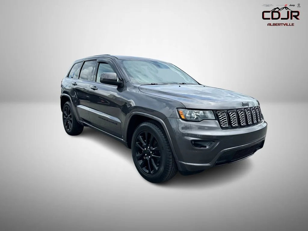 2019 Jeep Grand Cherokee Altitude's photo
