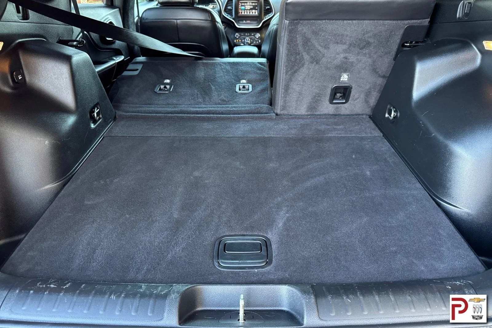 Used 2020 Gray Jeep Latitude Plus image 17