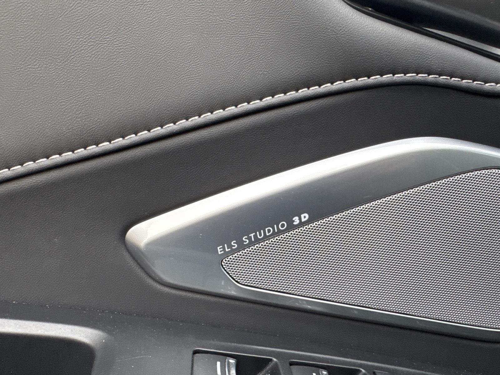 Used 2024 Majestic Black Pearl Acura SH-AWD w/Advance image 13