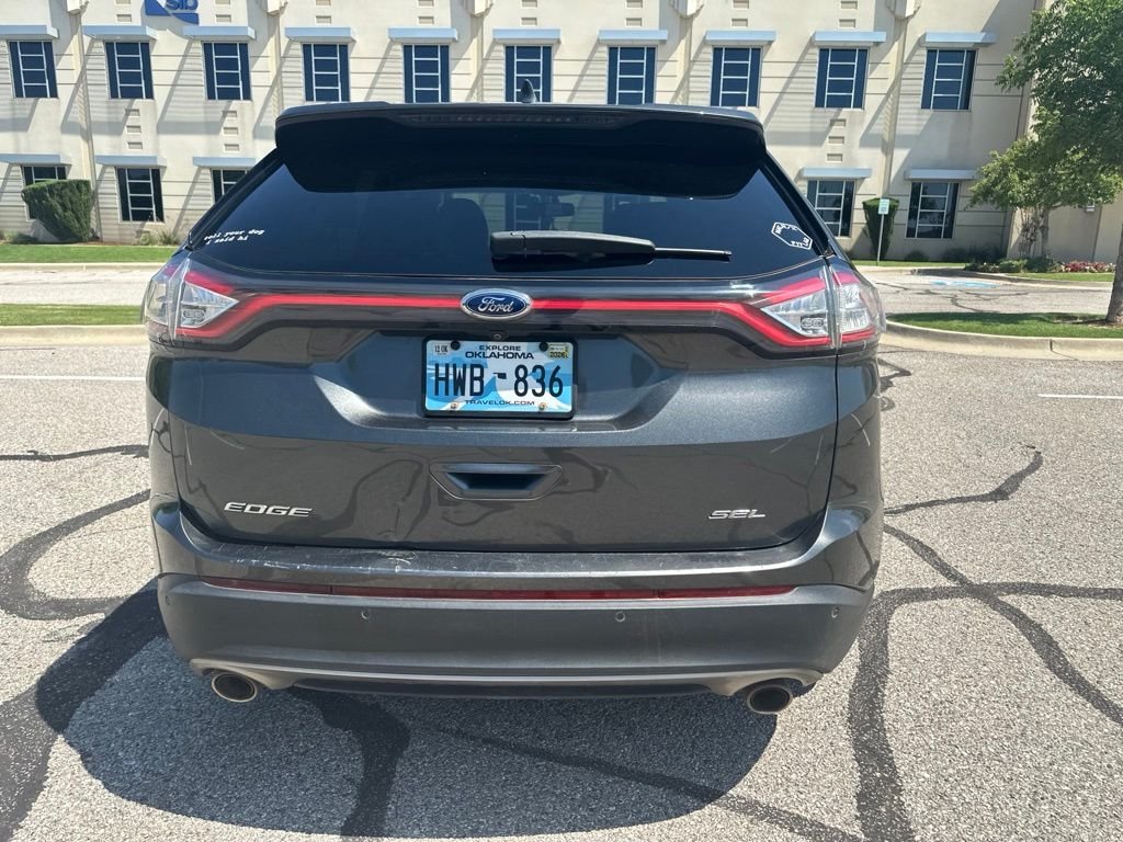 Used 2017 Gray Ford SEL image 7