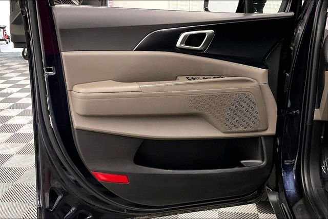 2025 Kia Carnival LXS - Photo 20