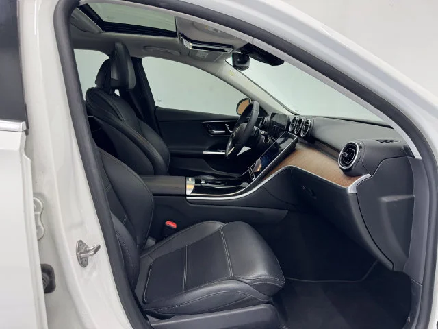 Used 2022 White Mercedes-Benz C 300 image 17