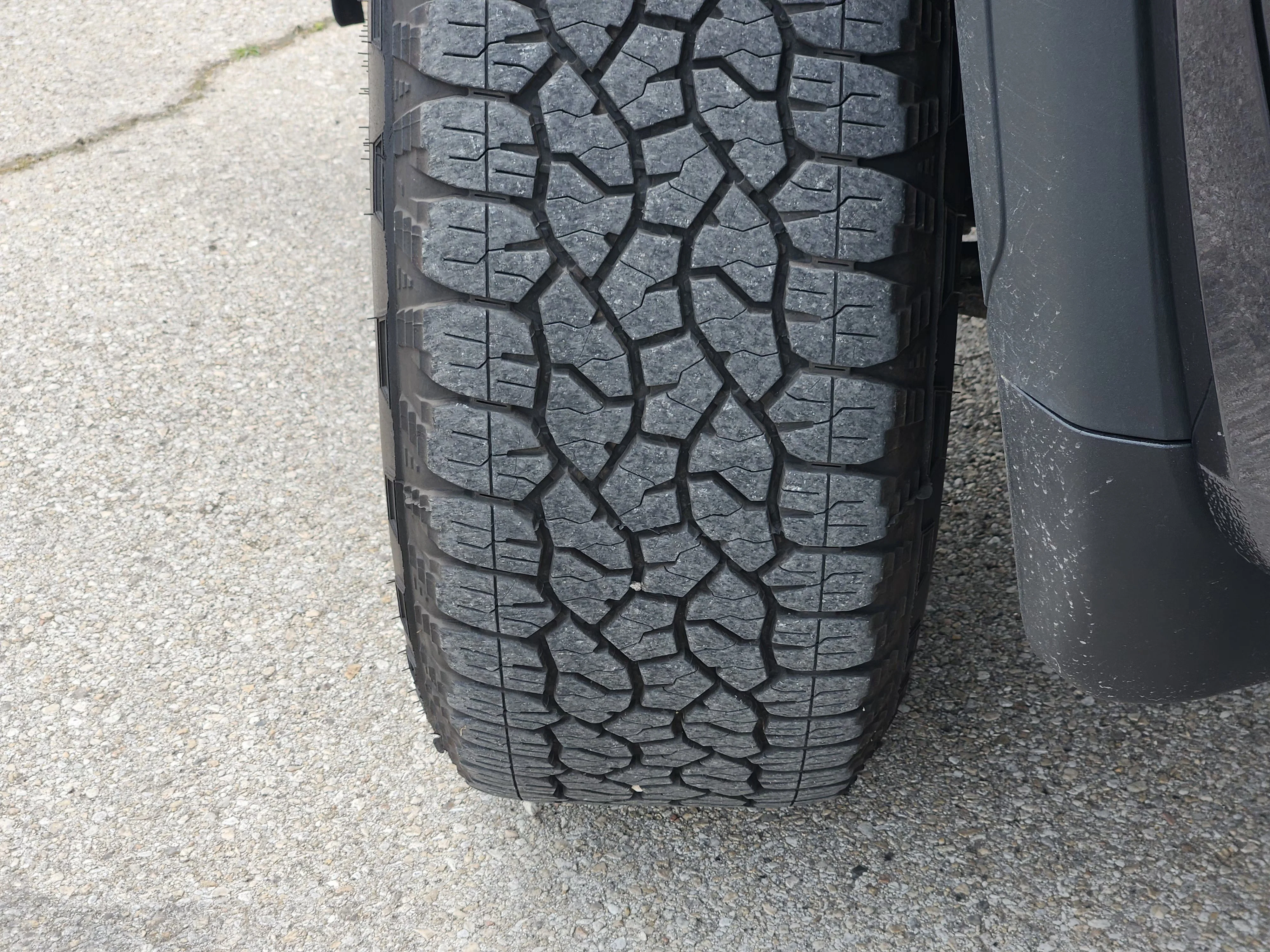 Used 2026 Titanium Rush Metallic GMC AT4 image 11