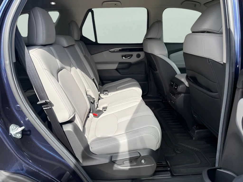 Used 2025 Obsidian Blue Pearl Honda EX-L image 13