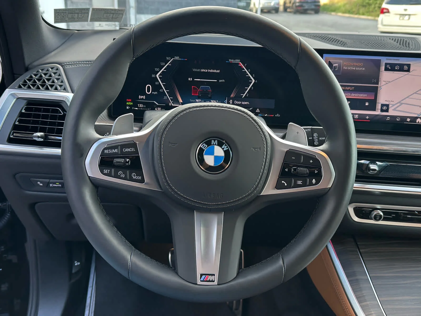 Used 2026 Black Sapphire Metallic BMW xDrive40i image 12