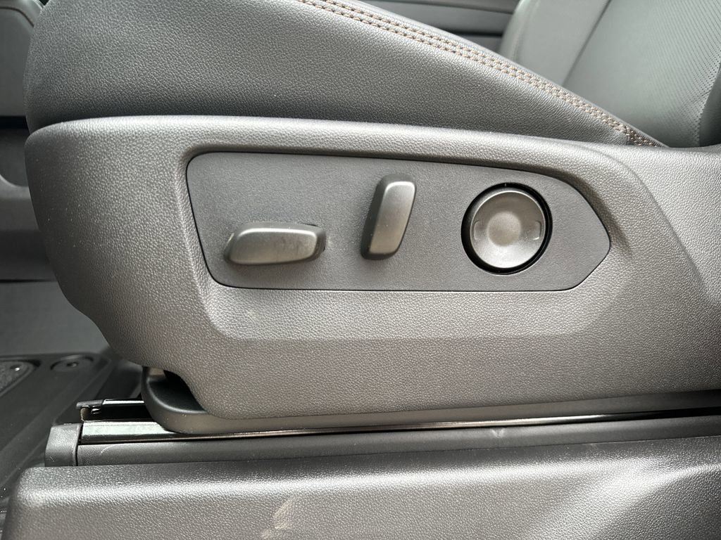 2026 GMC Sierra 1500 AT4 - Photo 15