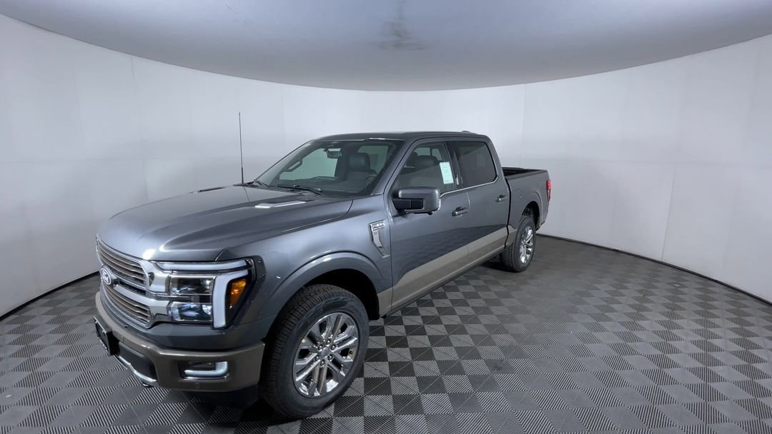 New 2026 Carbonized Gray Metallic Ford King Ranch image 4