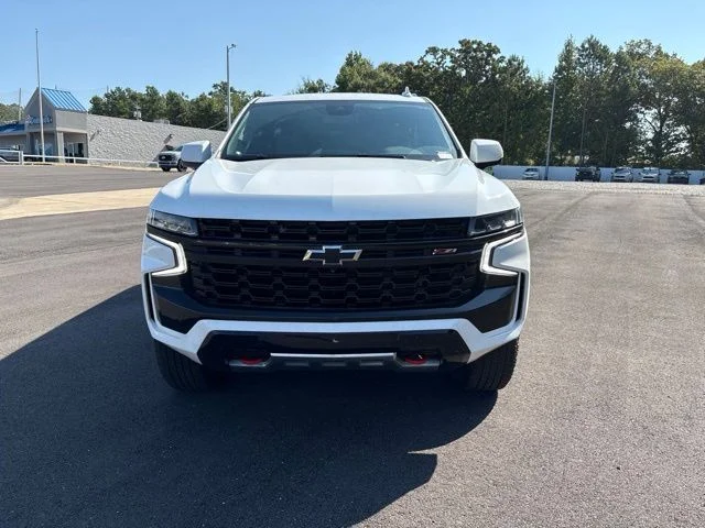 Used 2024 White Chevrolet Z71 image 2
