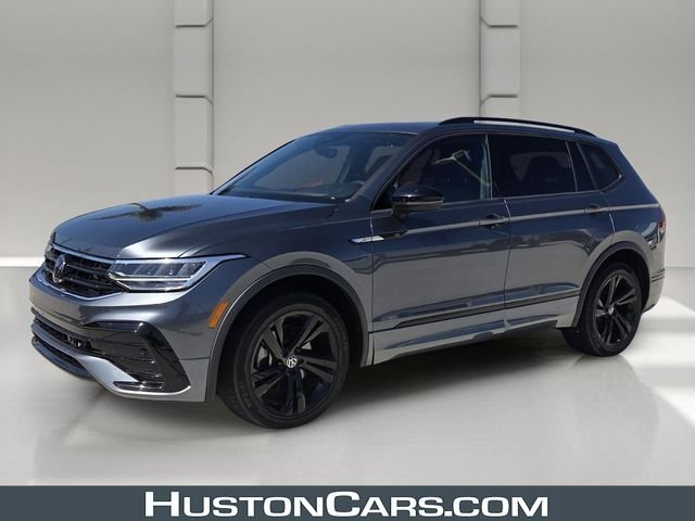 Used 2023 Platinum Gray Metallic Volkswagen 2.0T SE R-LINE BLACK image 1