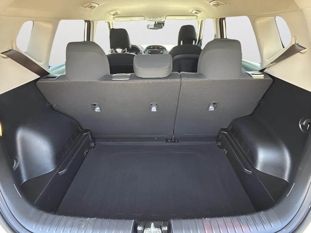 Certified Used 2022 White Kia X-Line image 24