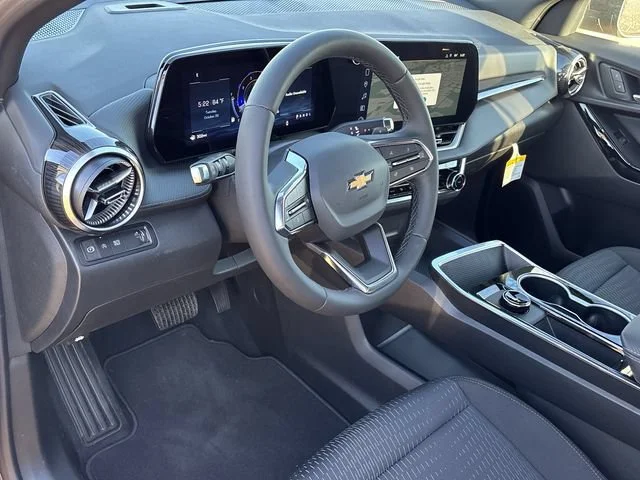 2027 Chevrolet Equinox LT - Photo 22